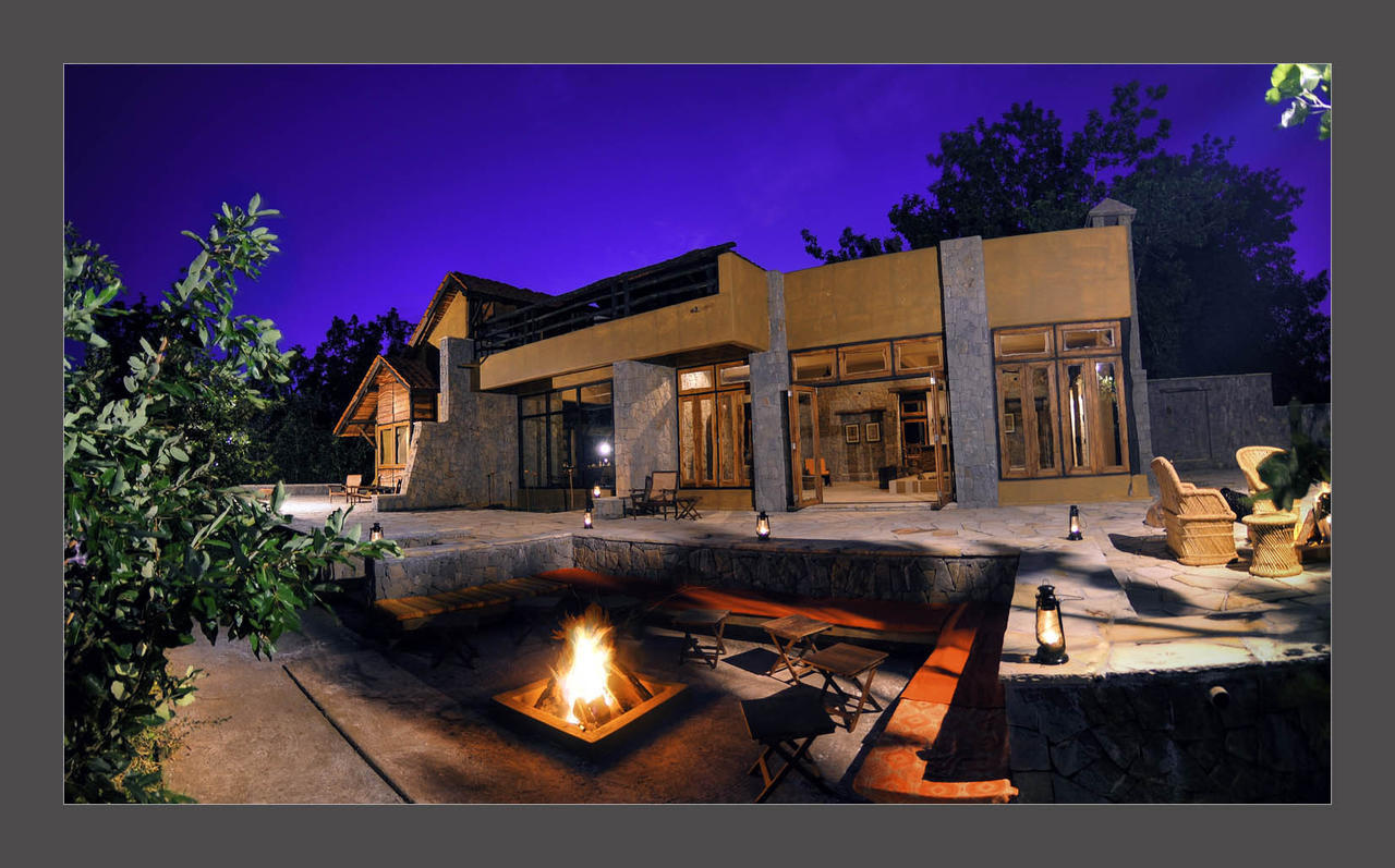 Kanha Earth Lodge Mandlā Exterior foto